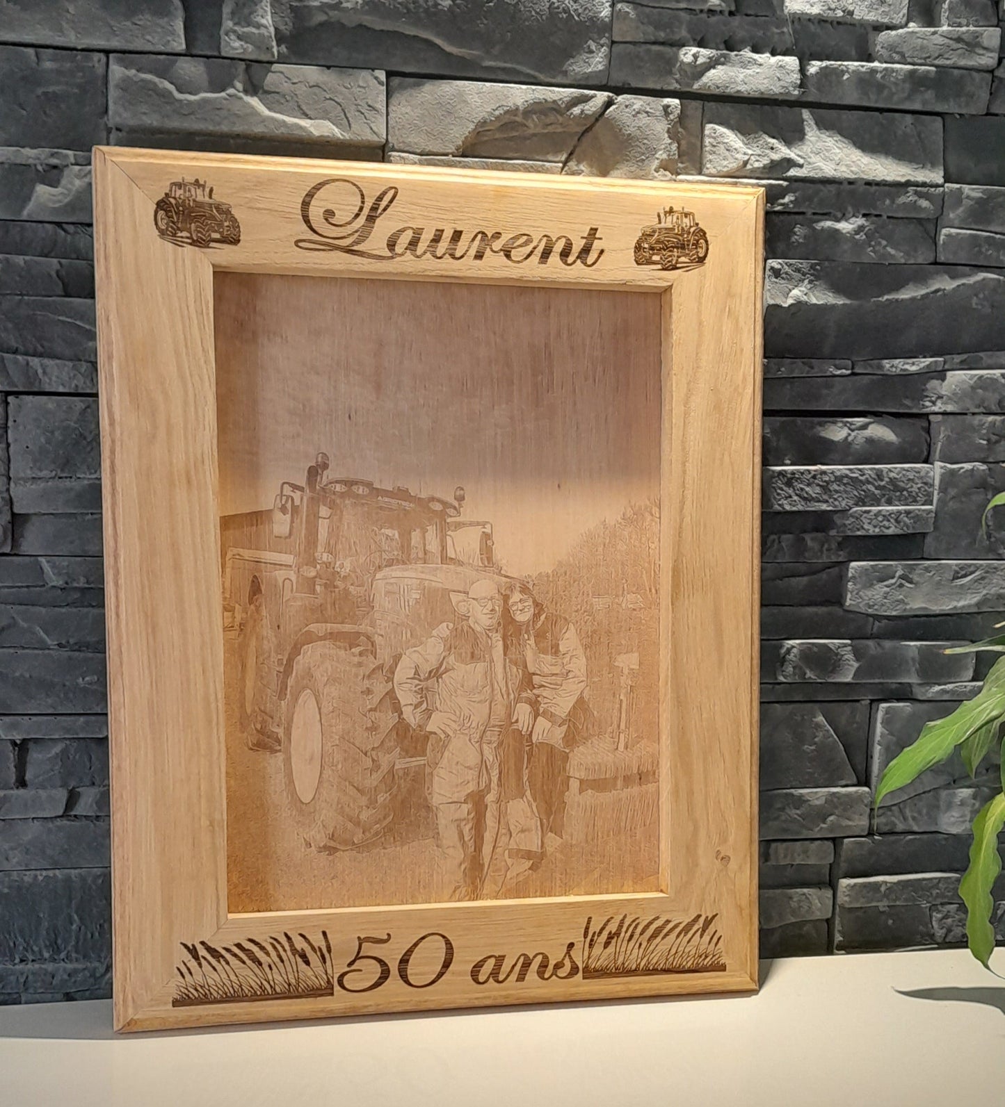 Gravure photo sur bois + cadre en chêne