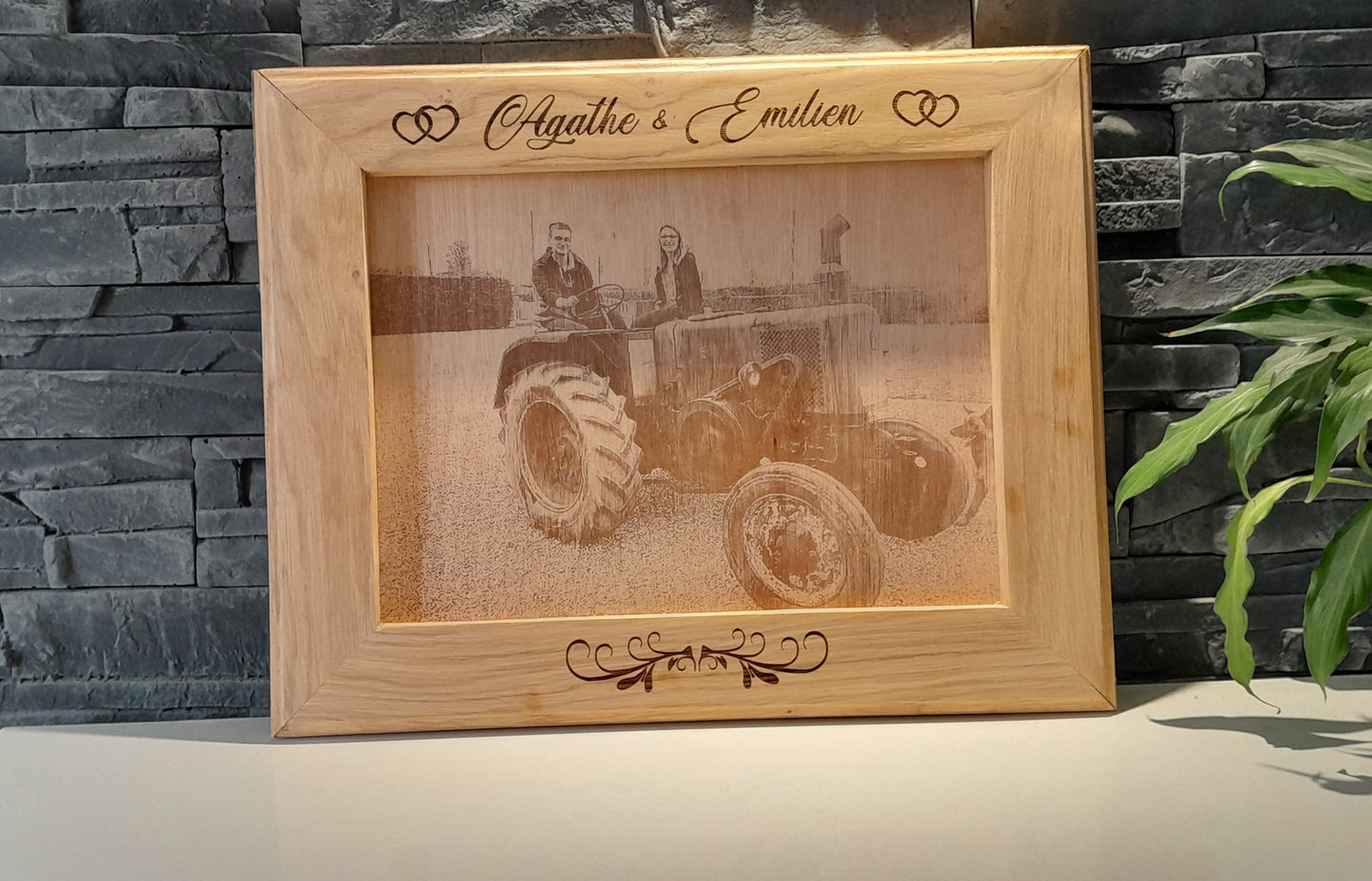 Gravure photo sur bois + cadre en chêne